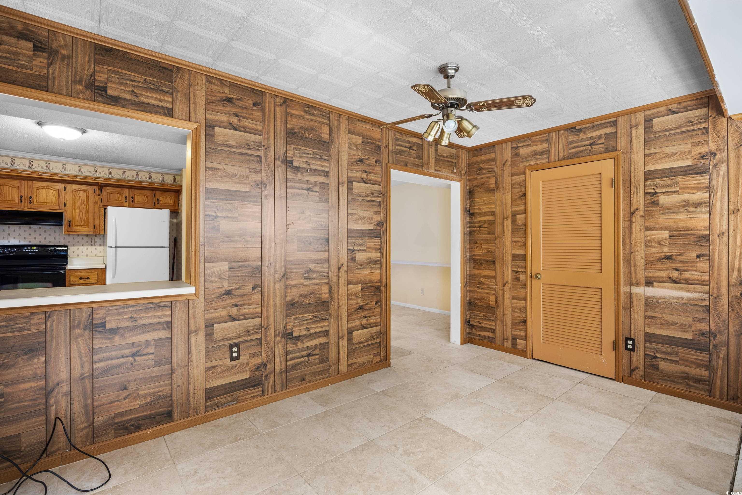 308 76th Ave. N Unit: 5