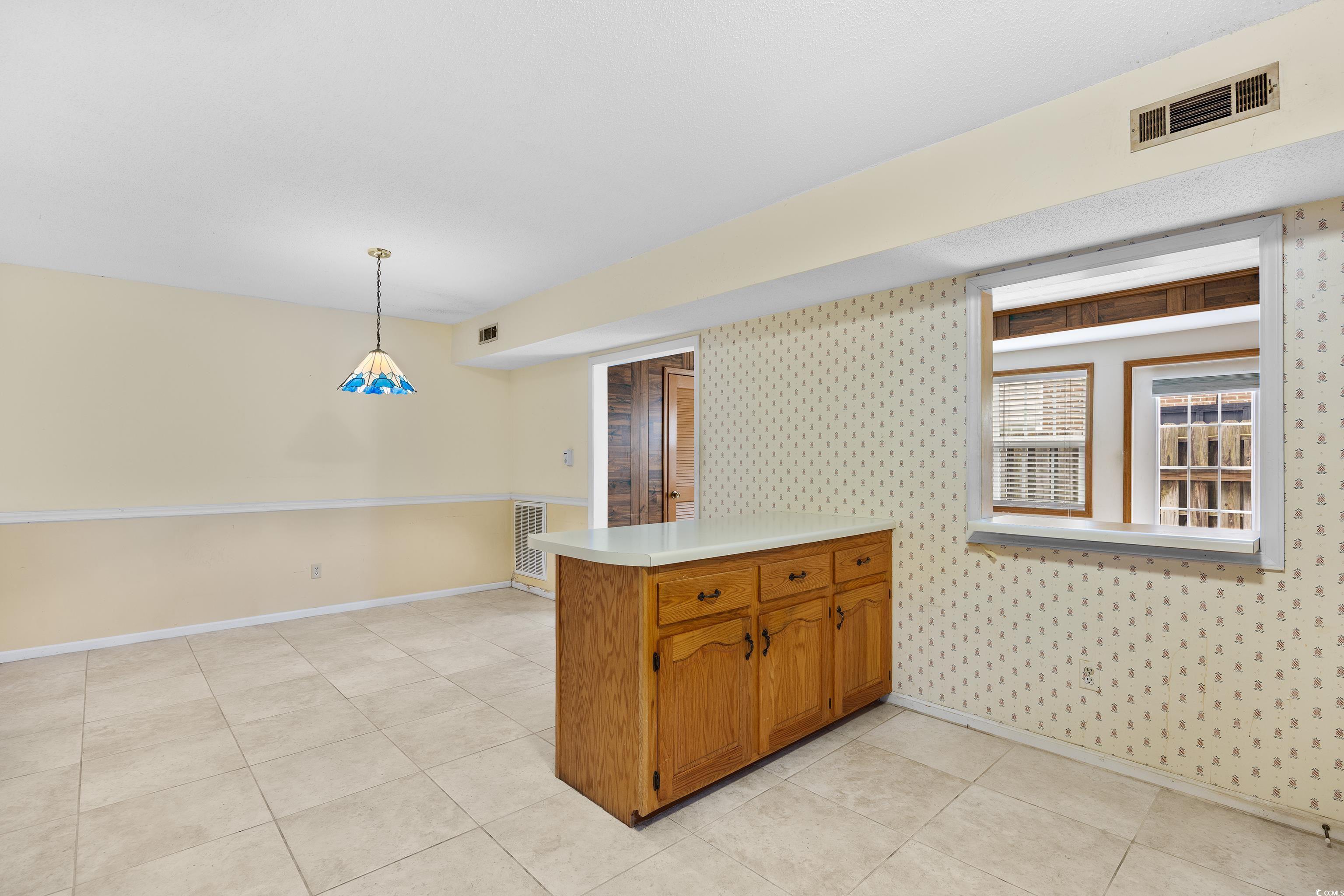 308 76th Ave. N Unit: 5