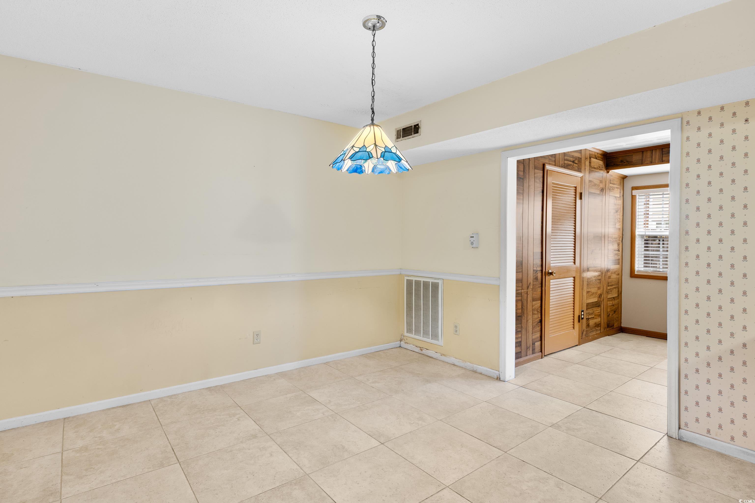 308 76th Ave. N Unit: 5