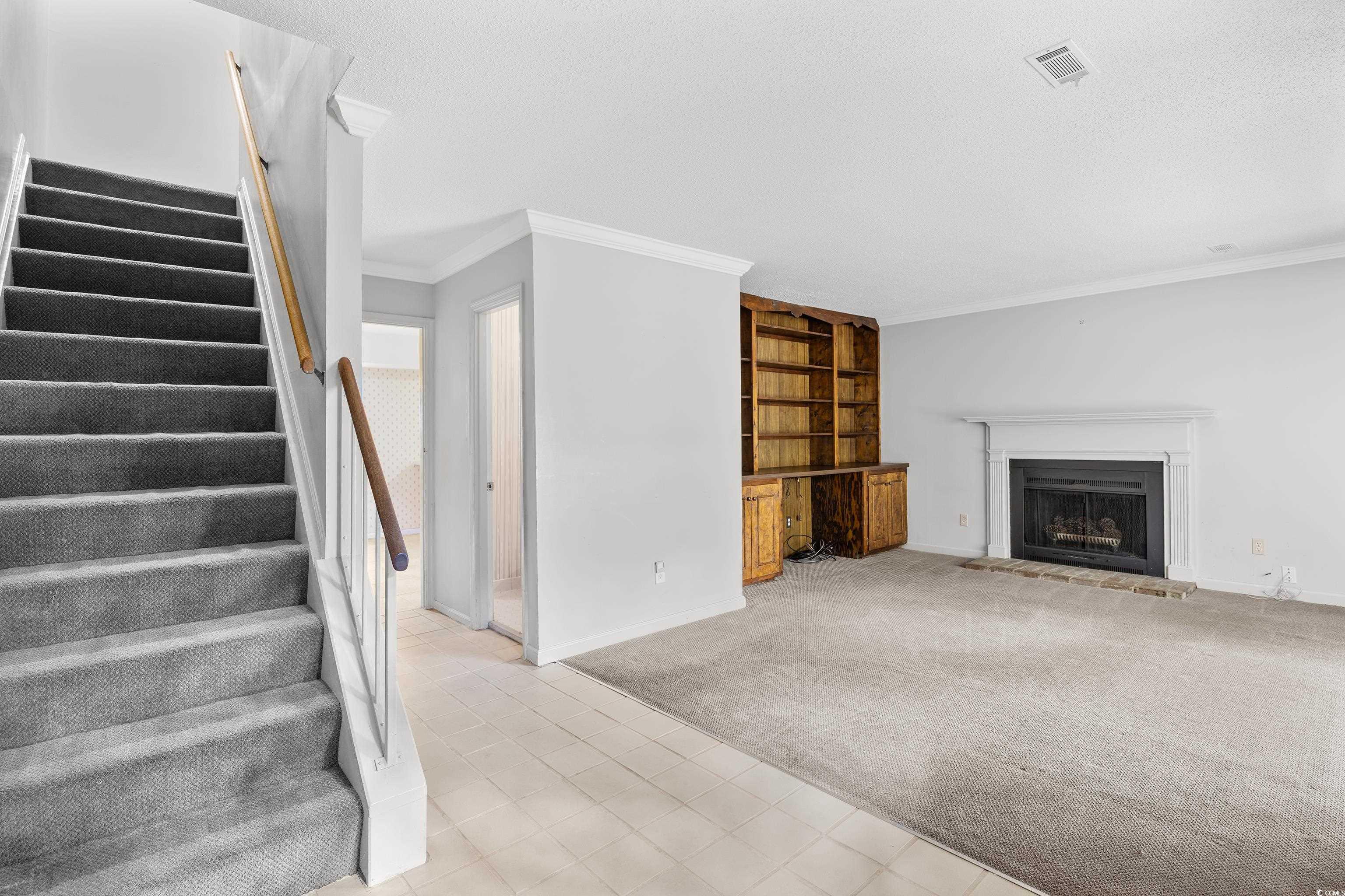 308 76th Ave. N Unit: 5