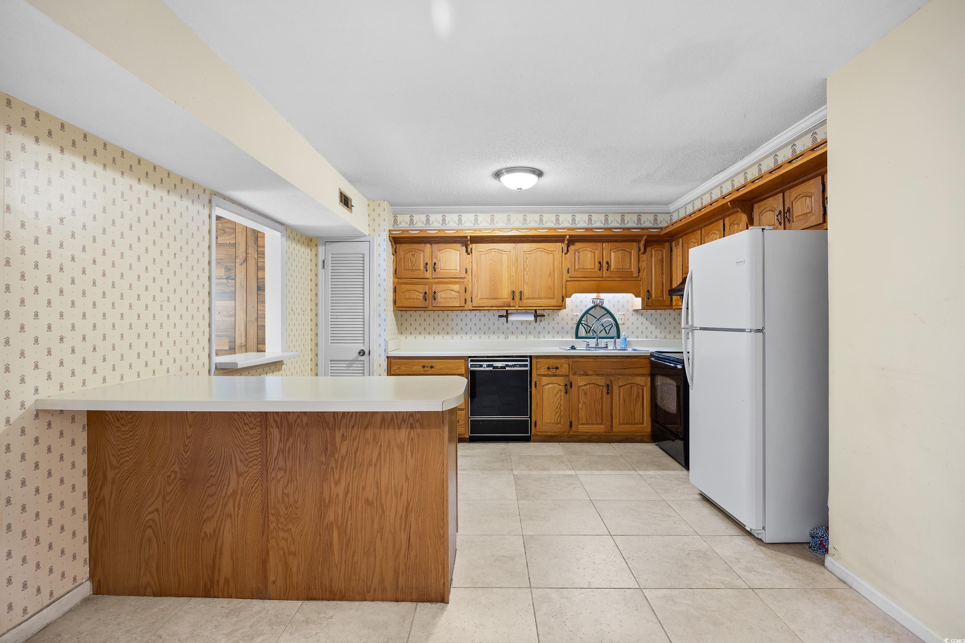 308 76th Ave. N Unit: 5