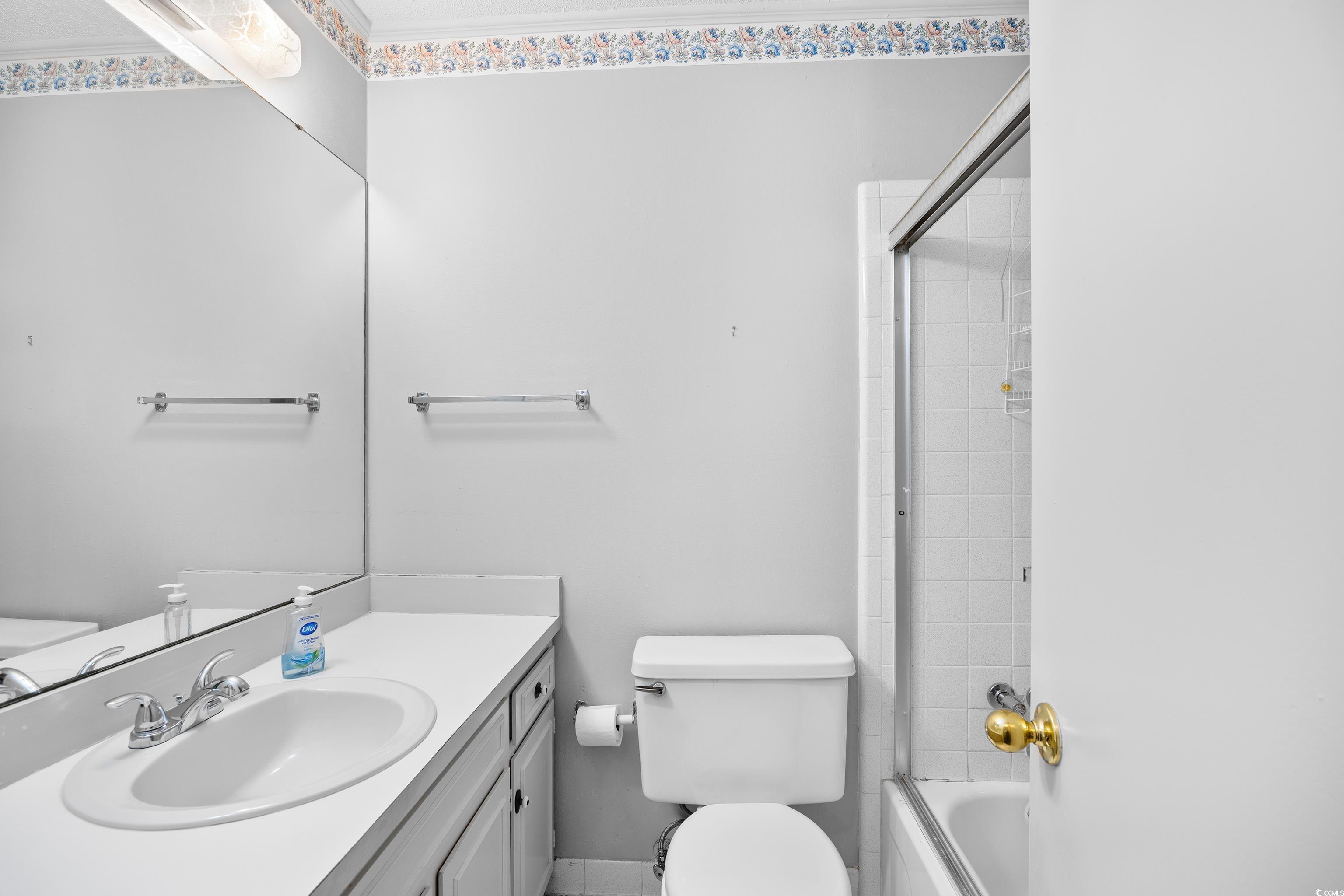 308 76th Ave. N Unit: 5