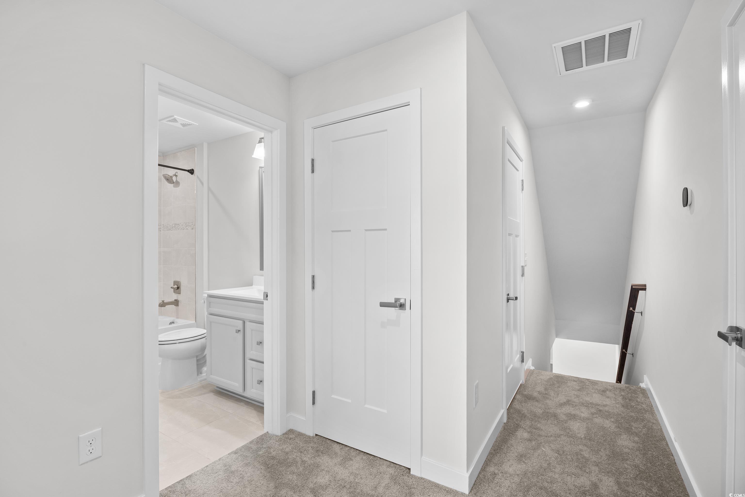 2357 Elowen Ln. Unit: 12c
