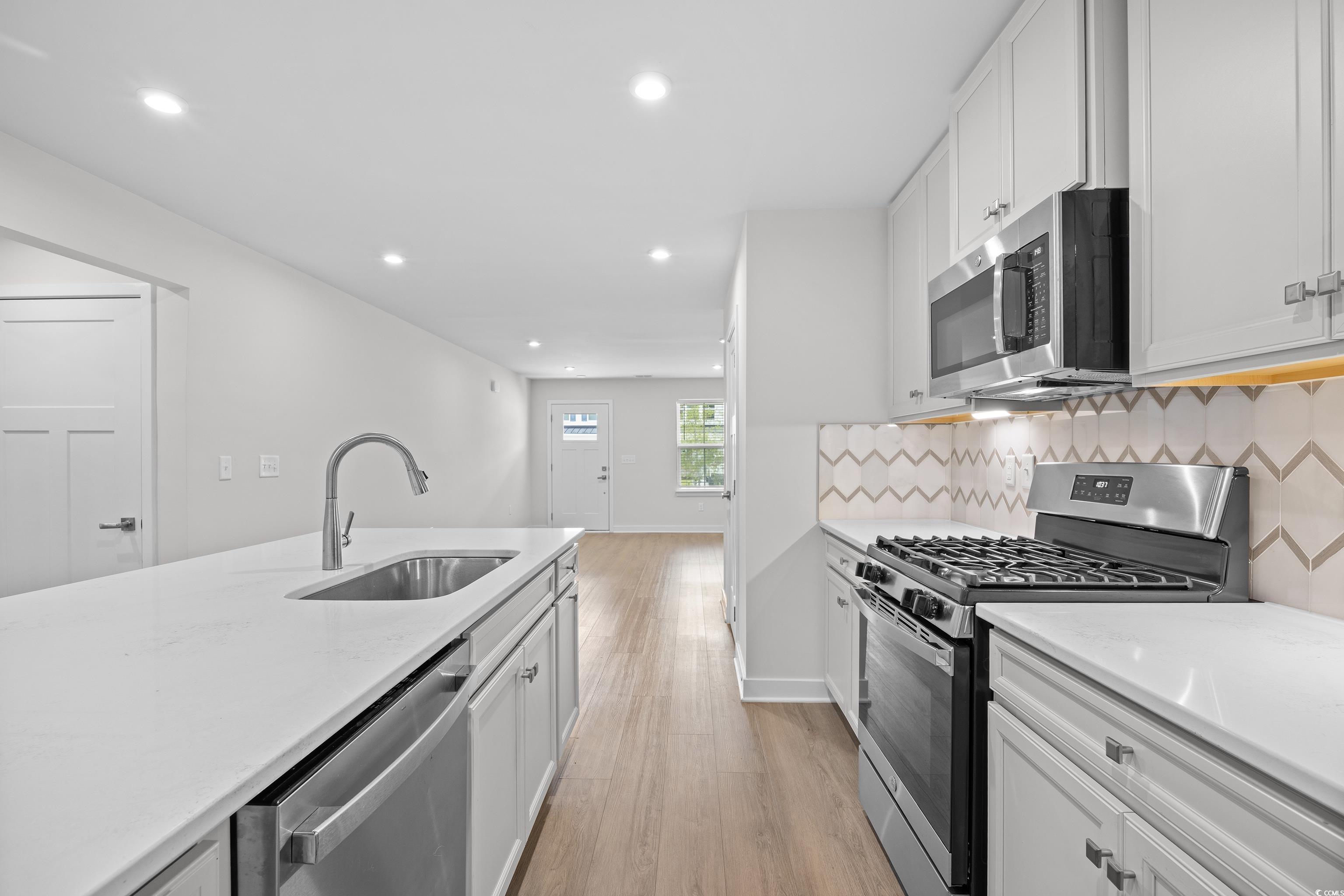 2357 Elowen Ln. Unit: 12c