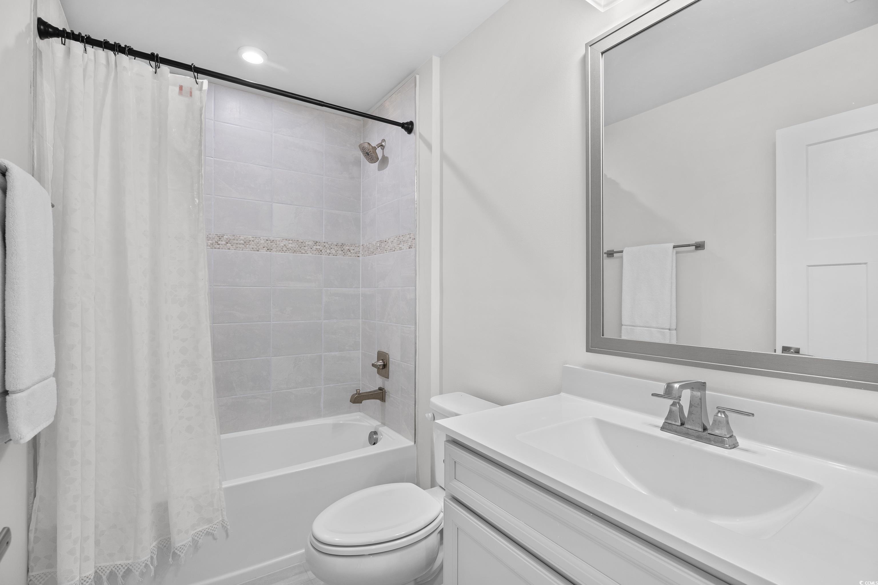 2357 Elowen Ln. Unit: 12c