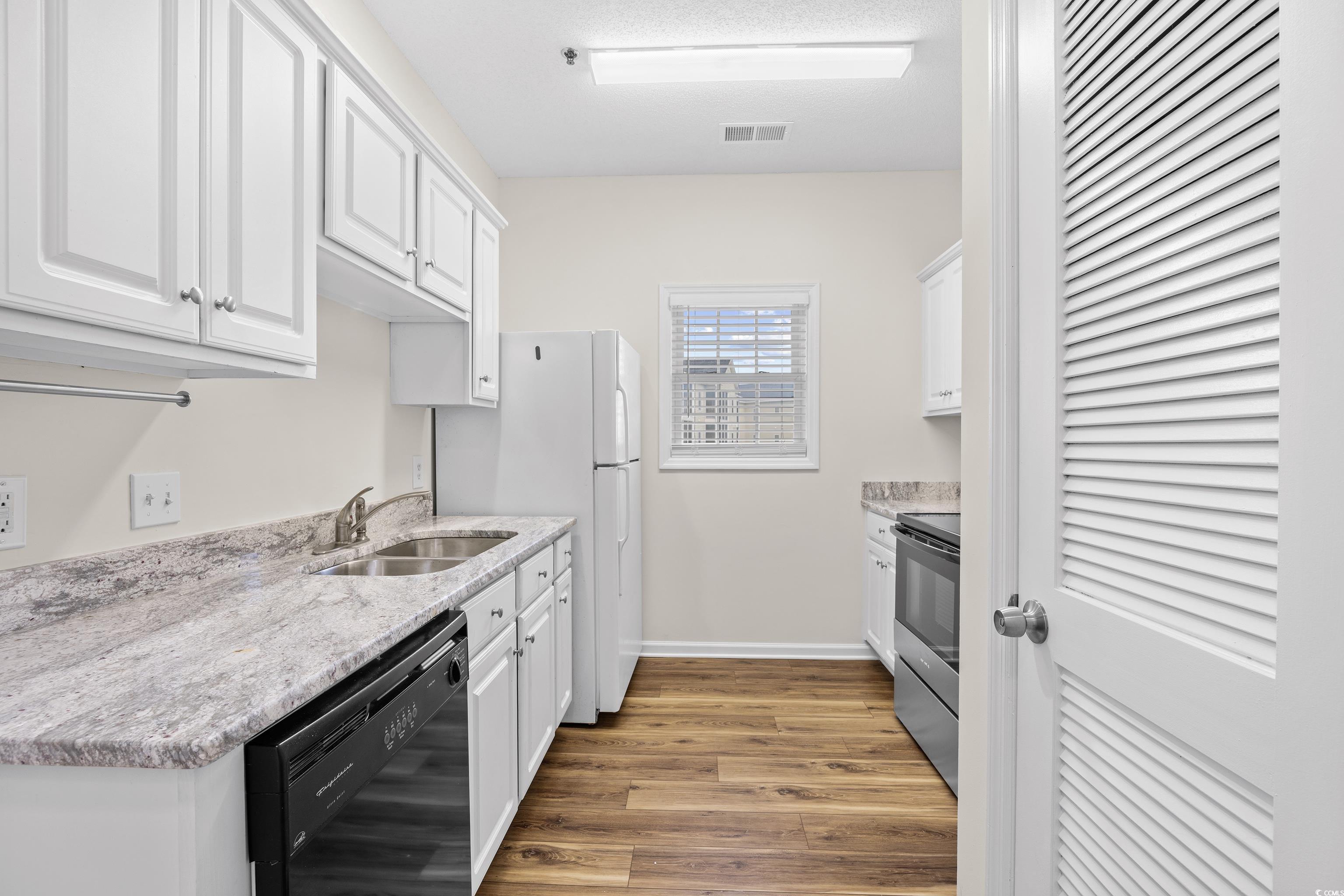 2050 Cross Gate Blvd. Unit: 201