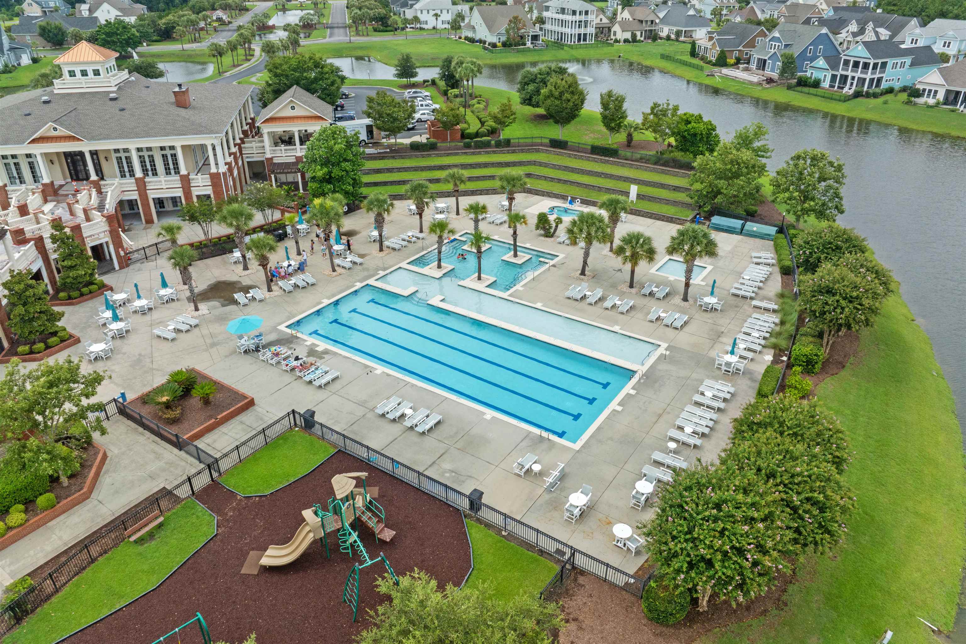 200 West Palms Dr.