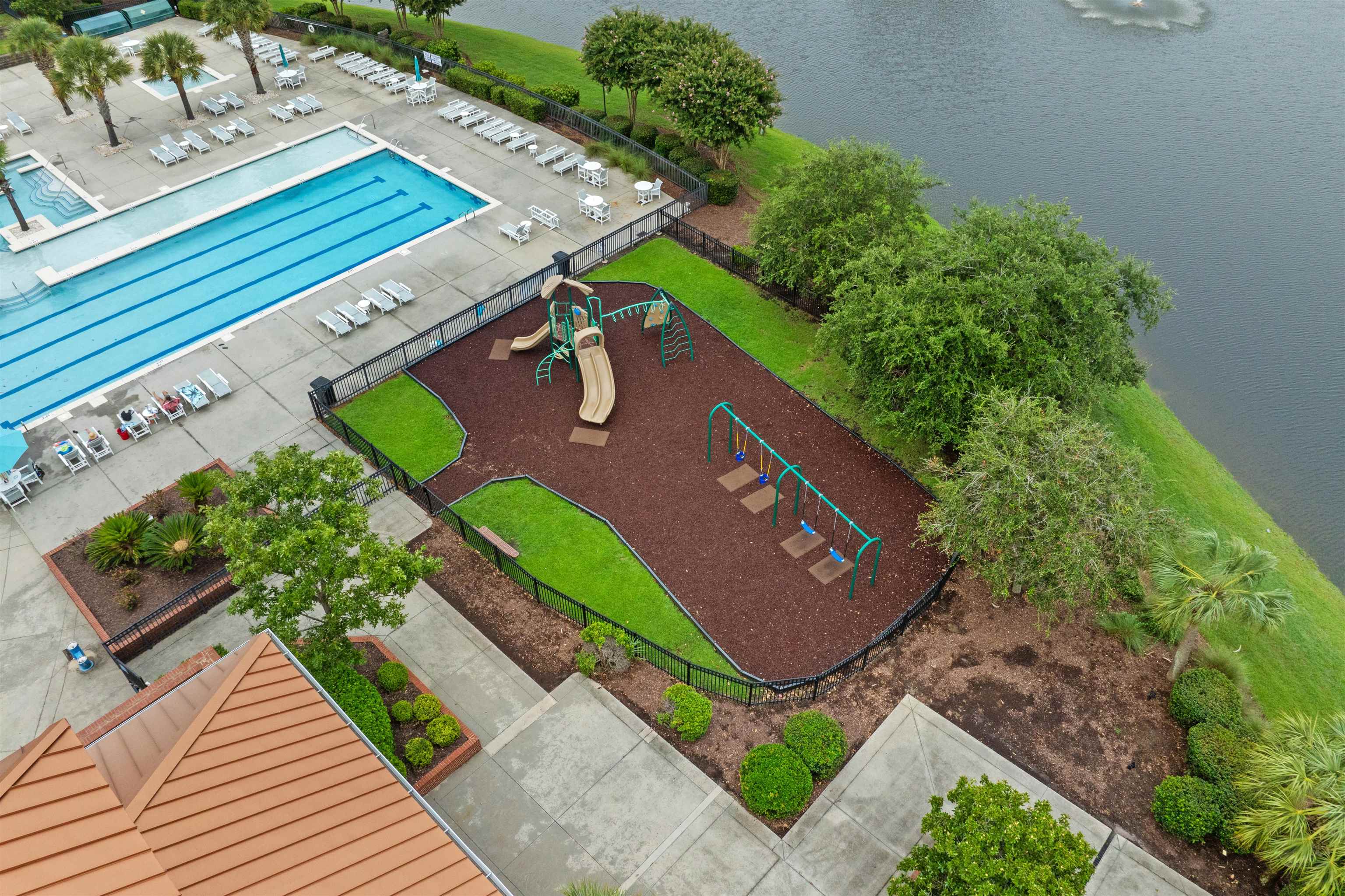 200 West Palms Dr.