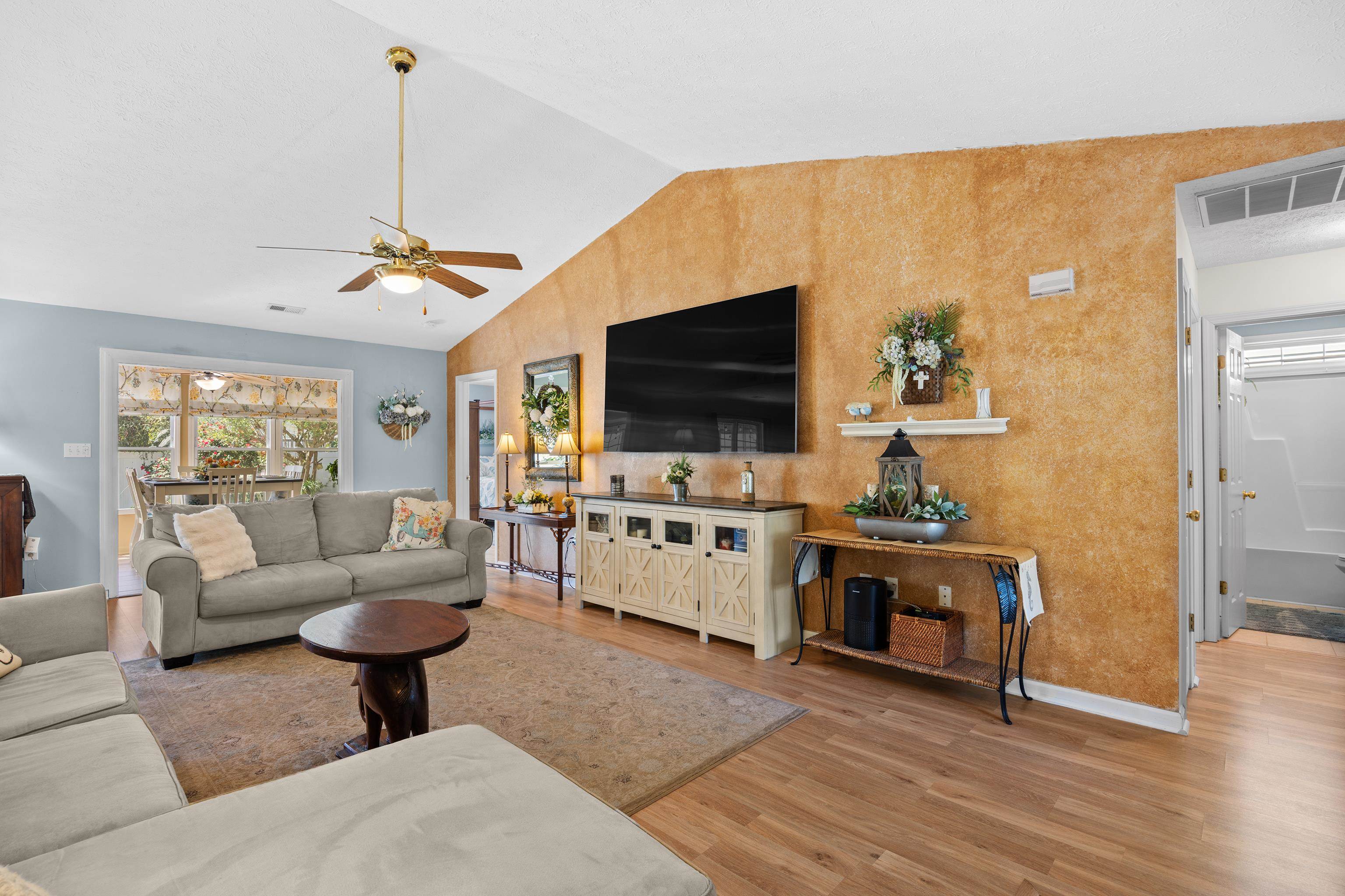 3006 Sabal Ct.