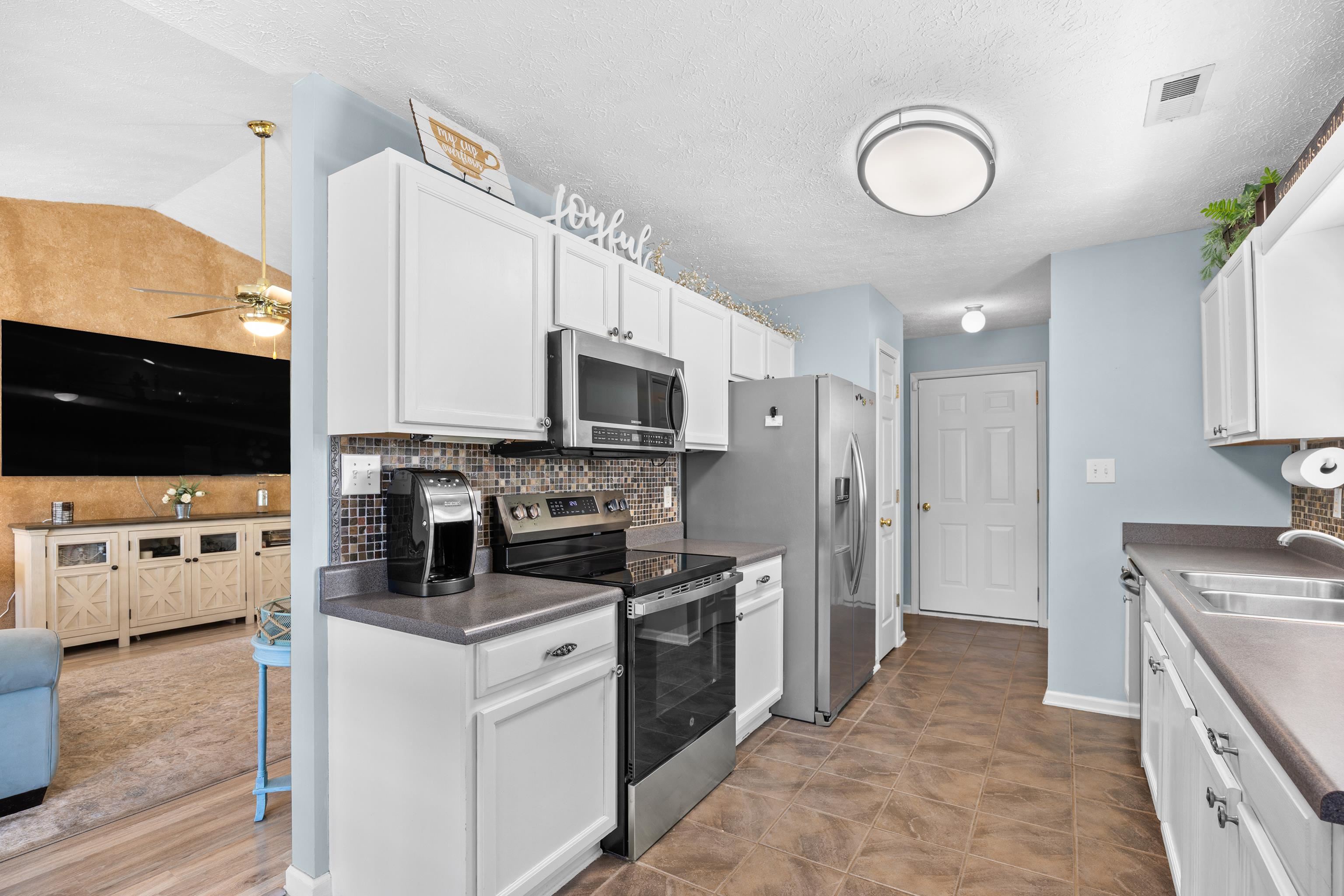 3006 Sabal Ct.