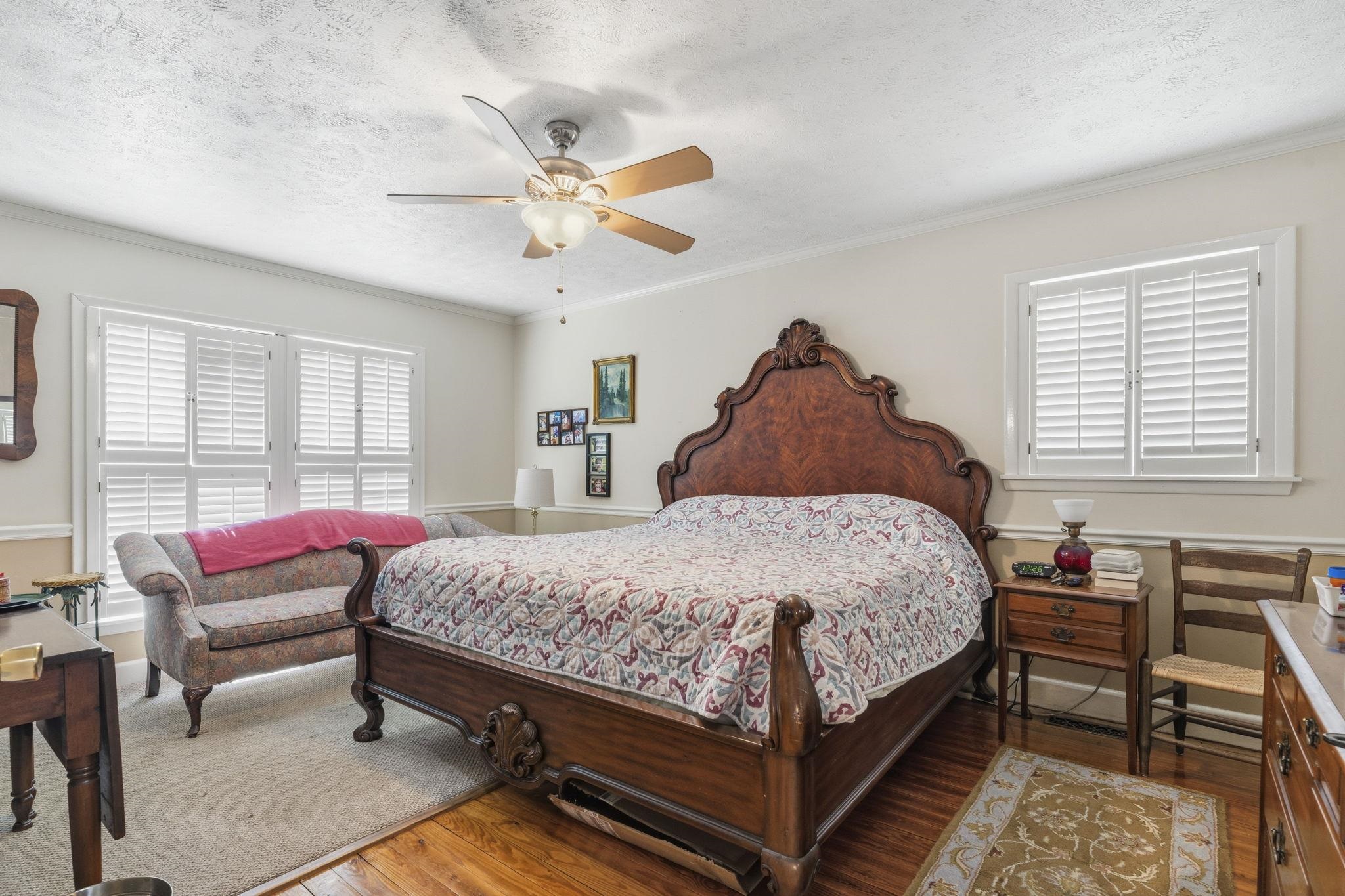 5513 Porcher Dr.