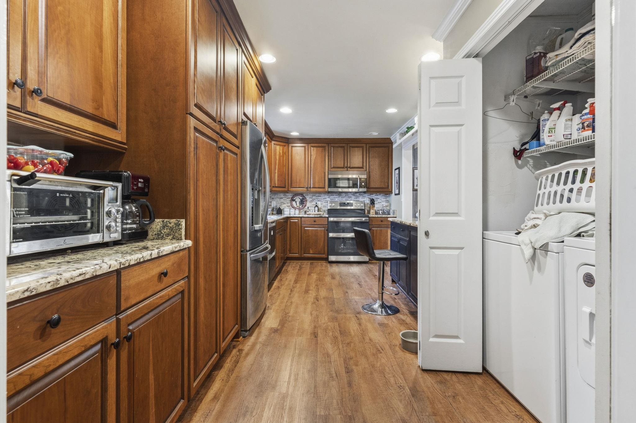 5513 Porcher Dr.