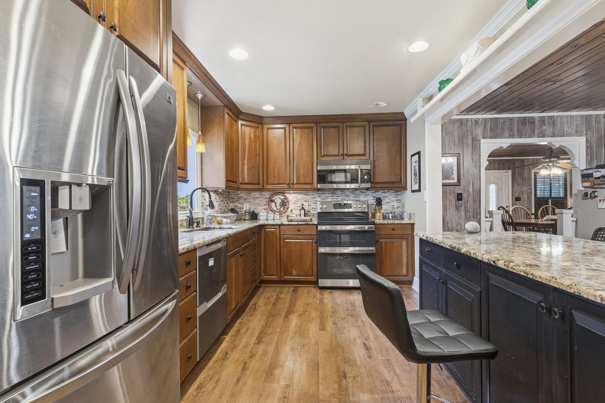 5513 Porcher Dr.