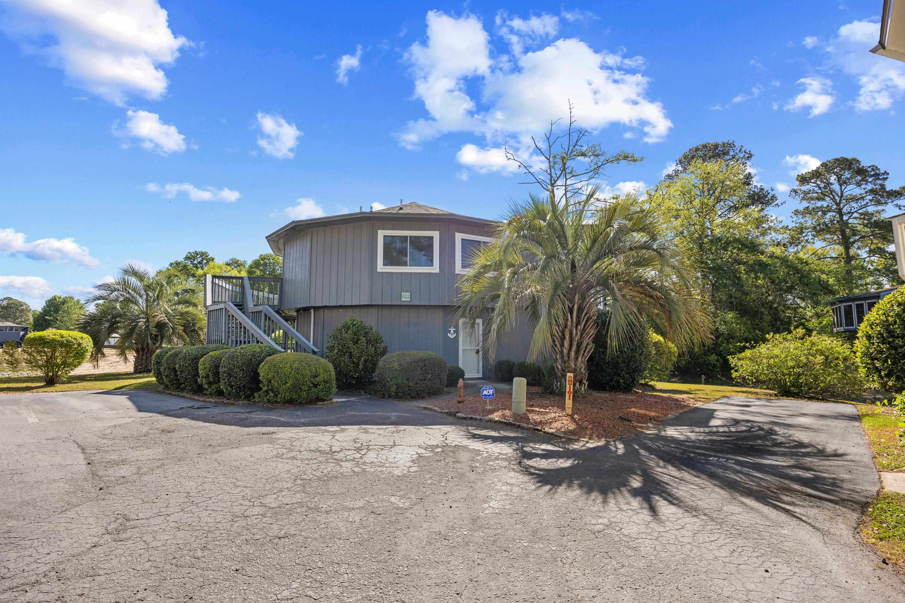 622 Tall Oaks Ln.