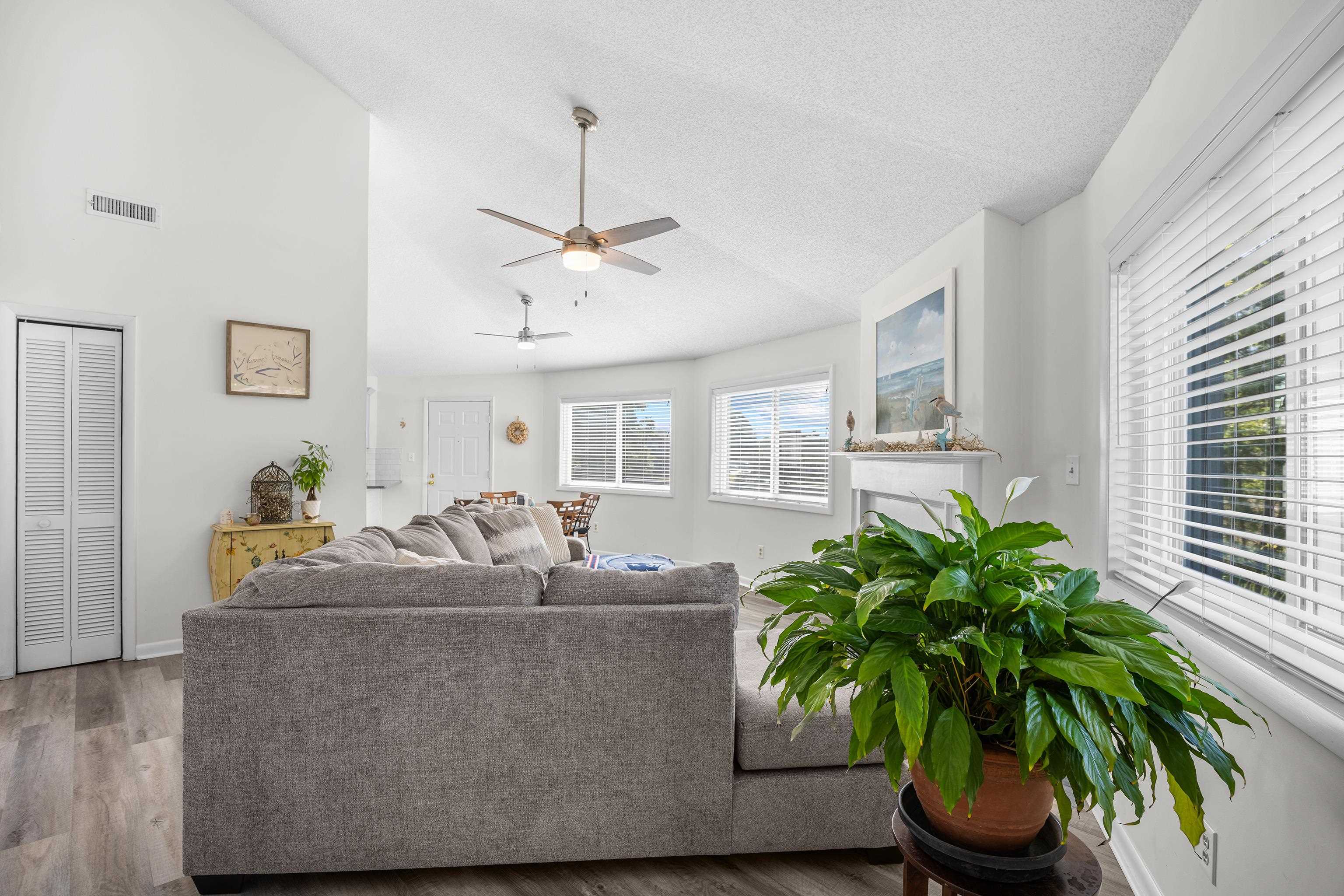622 Tall Oaks Ln.