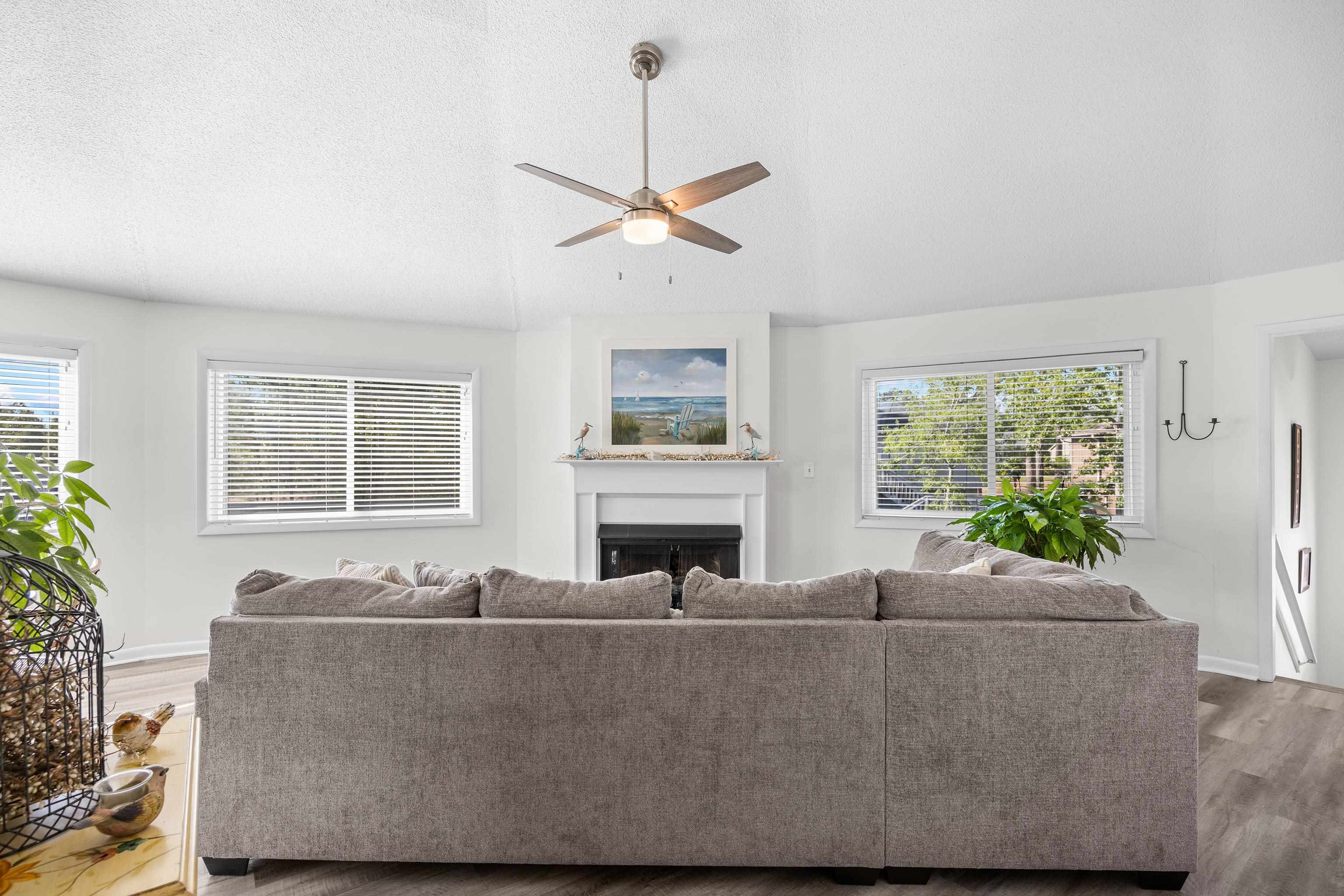 622 Tall Oaks Ln.