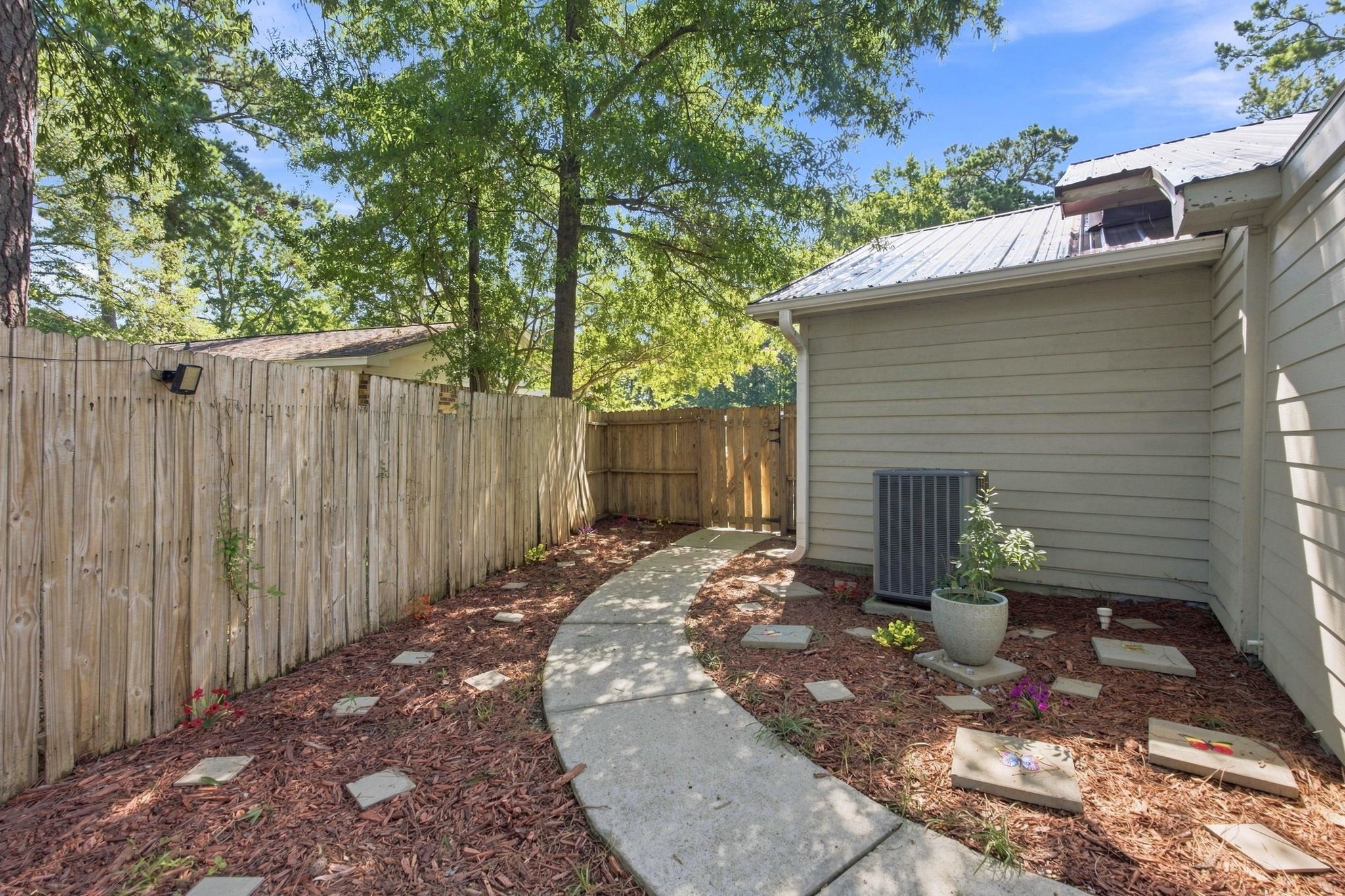 233 Stonebrook Dr.