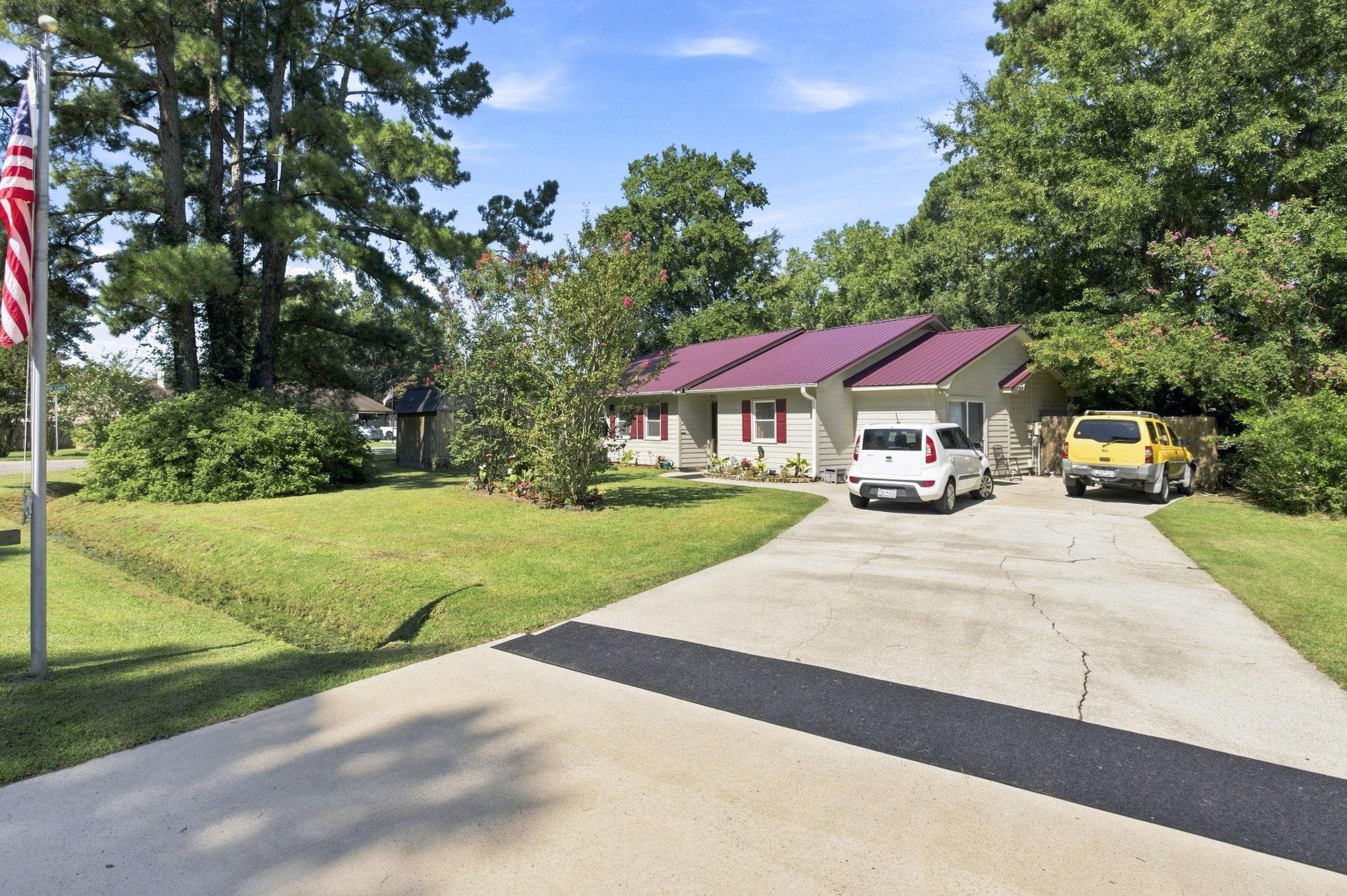 233 Stonebrook Dr.