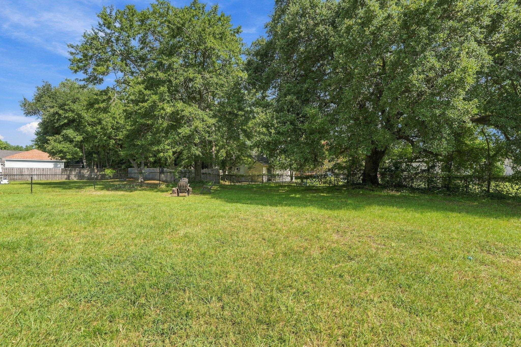 416 South Oaks Dr.