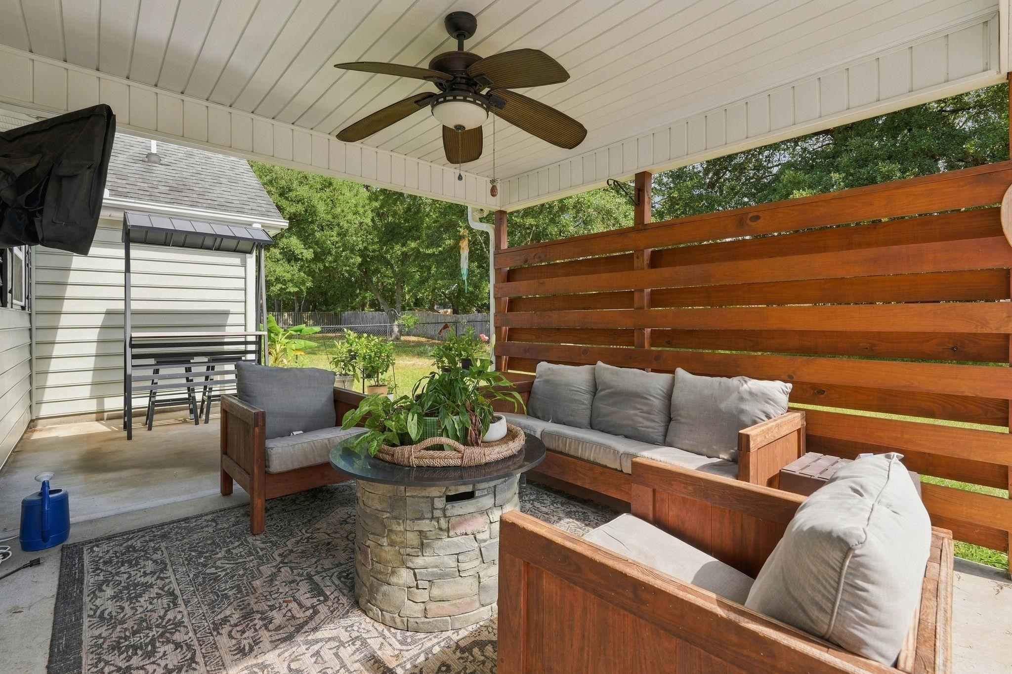 416 South Oaks Dr.