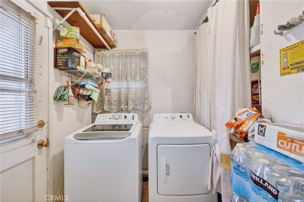 2211 Amherst