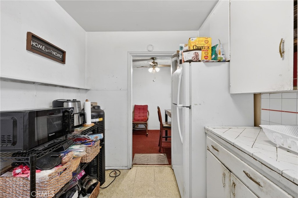 2211 Amherst
