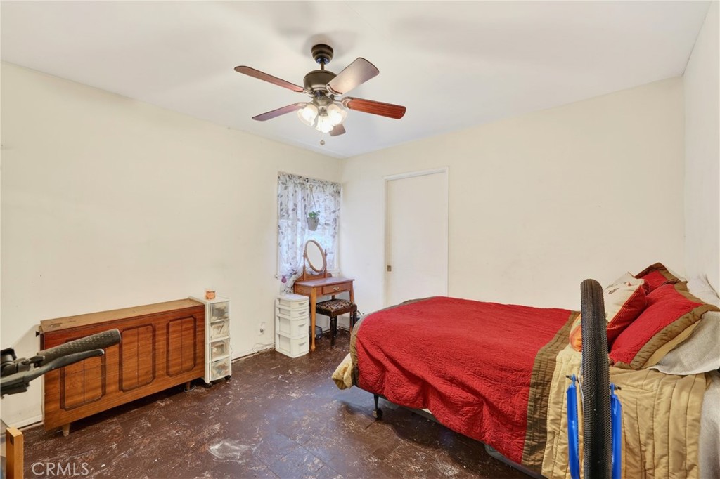 2211 Amherst
