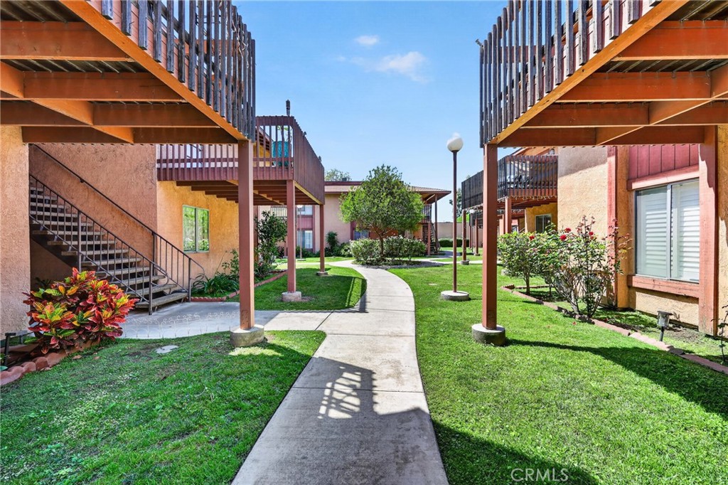 5905 Rosemead Blvd 21