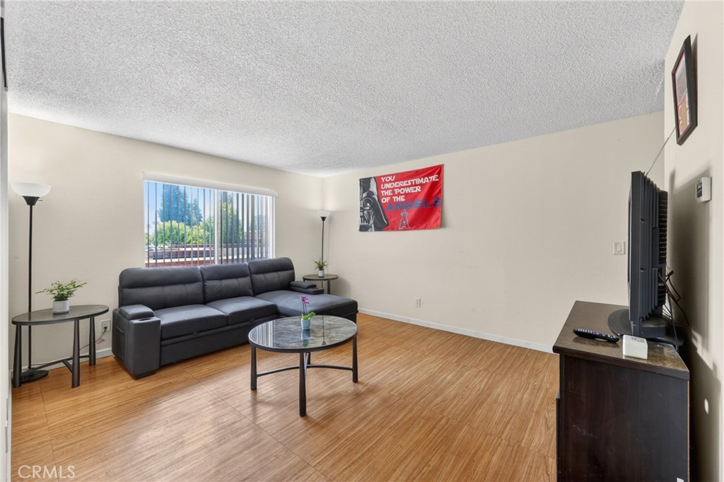 5905 Rosemead Blvd 21