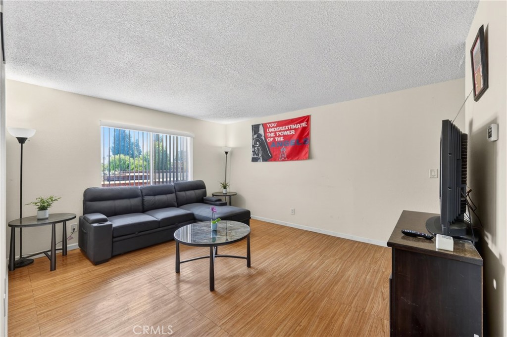 5905 Rosemead Blvd 21