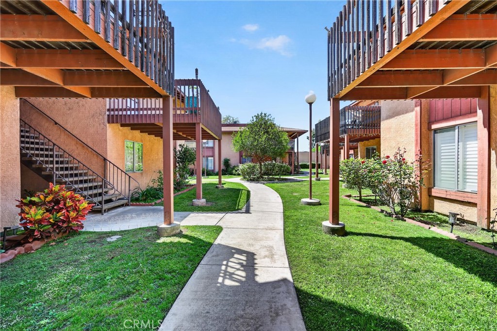 5905 Rosemead Blvd 21