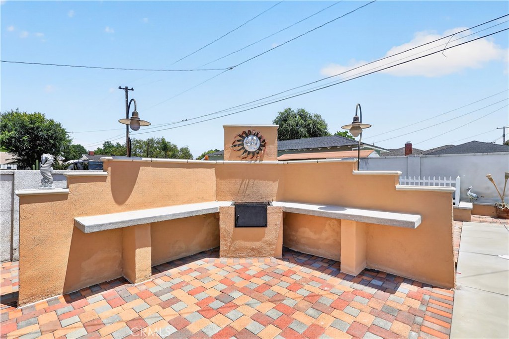10912 La Mirada Blvd
