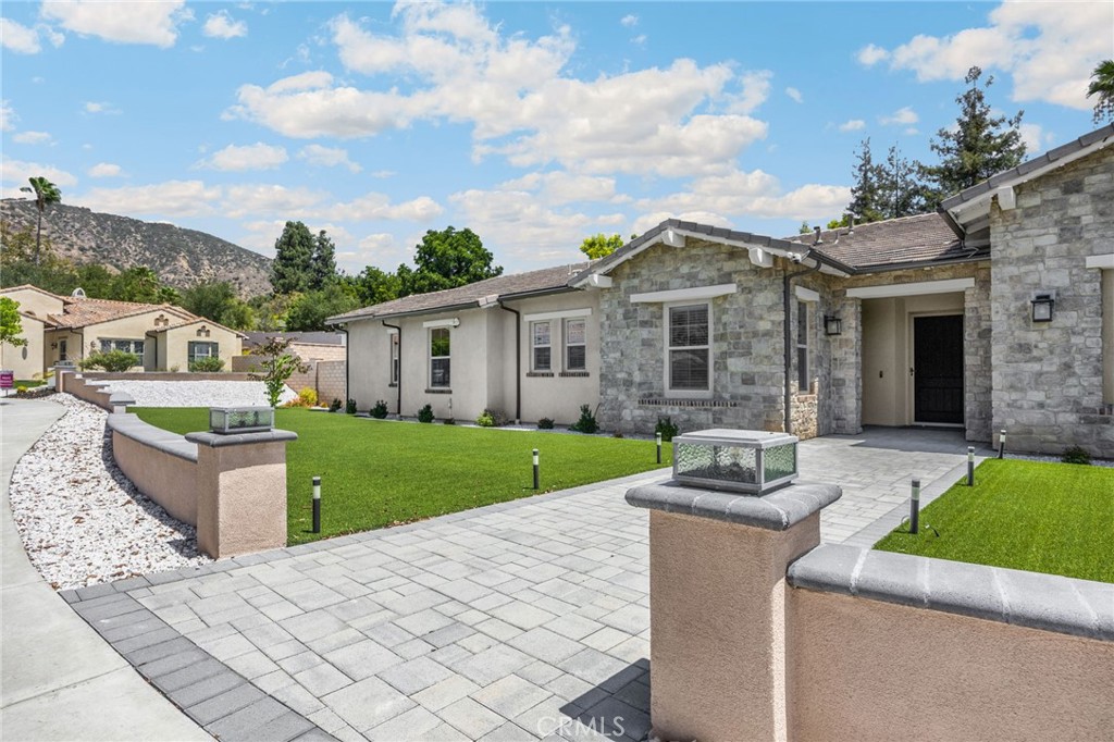412 Conway Court
