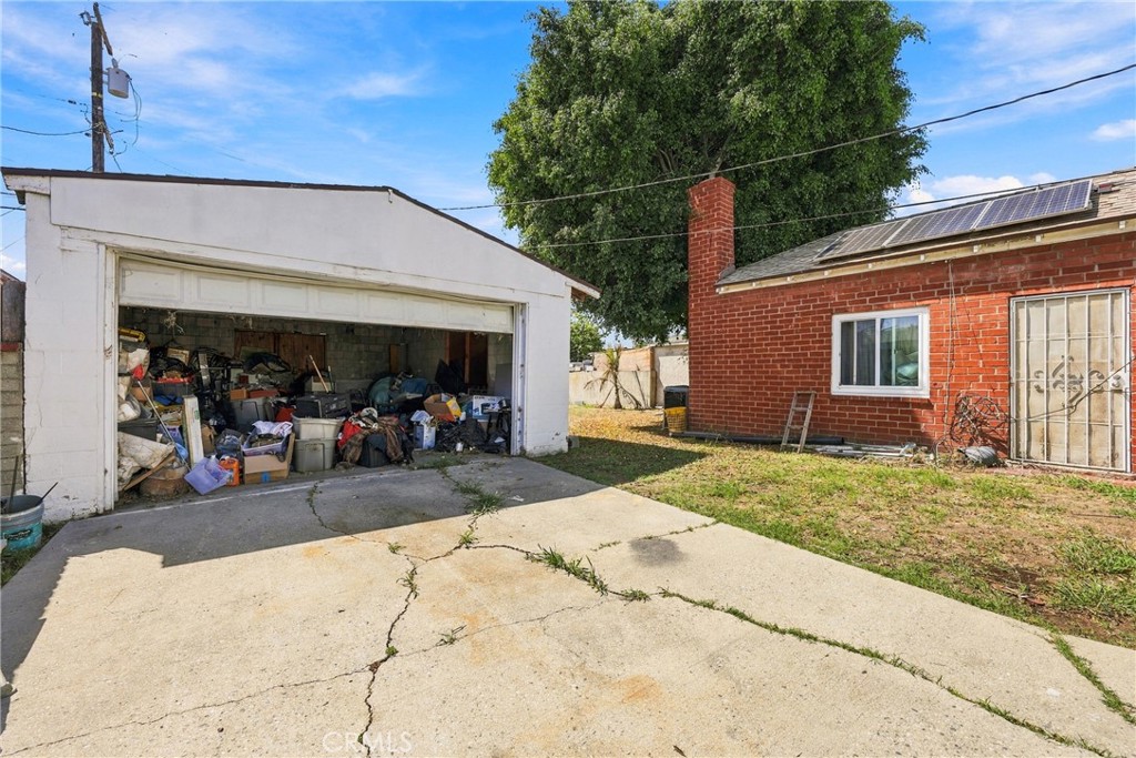 3238 Marine Ave