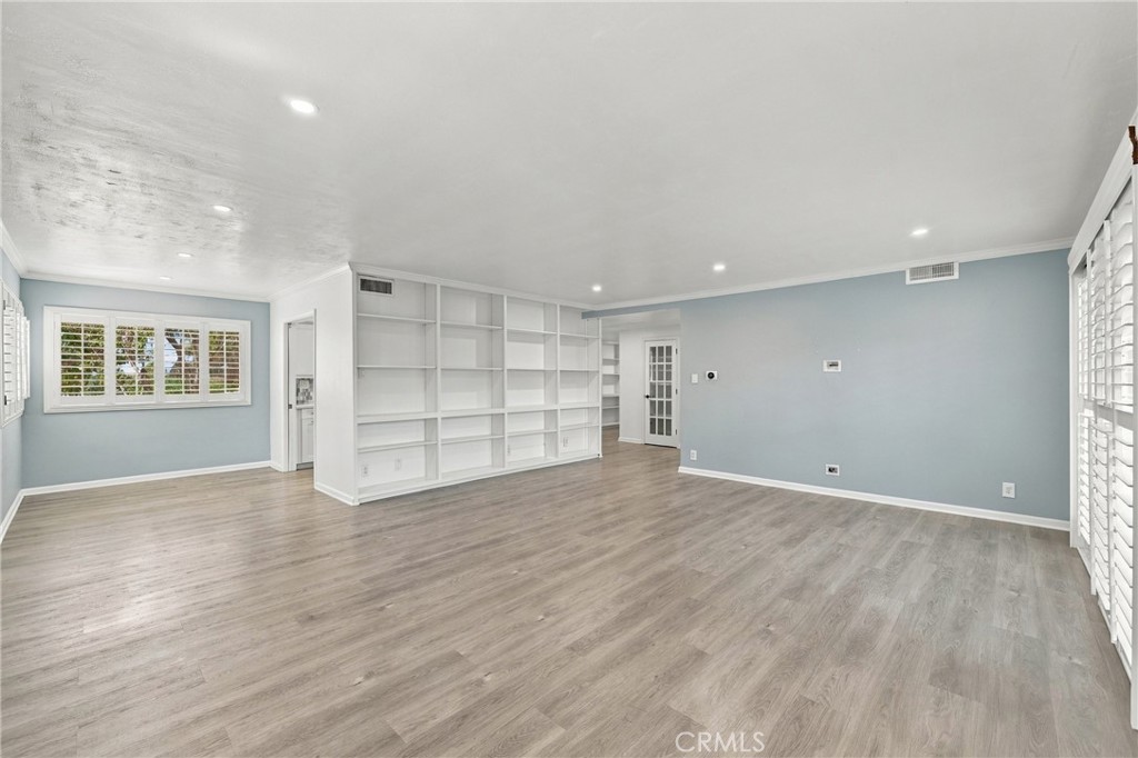 12035 Beverly Boulevard Whittier Ca Us 90601 Dw26215222