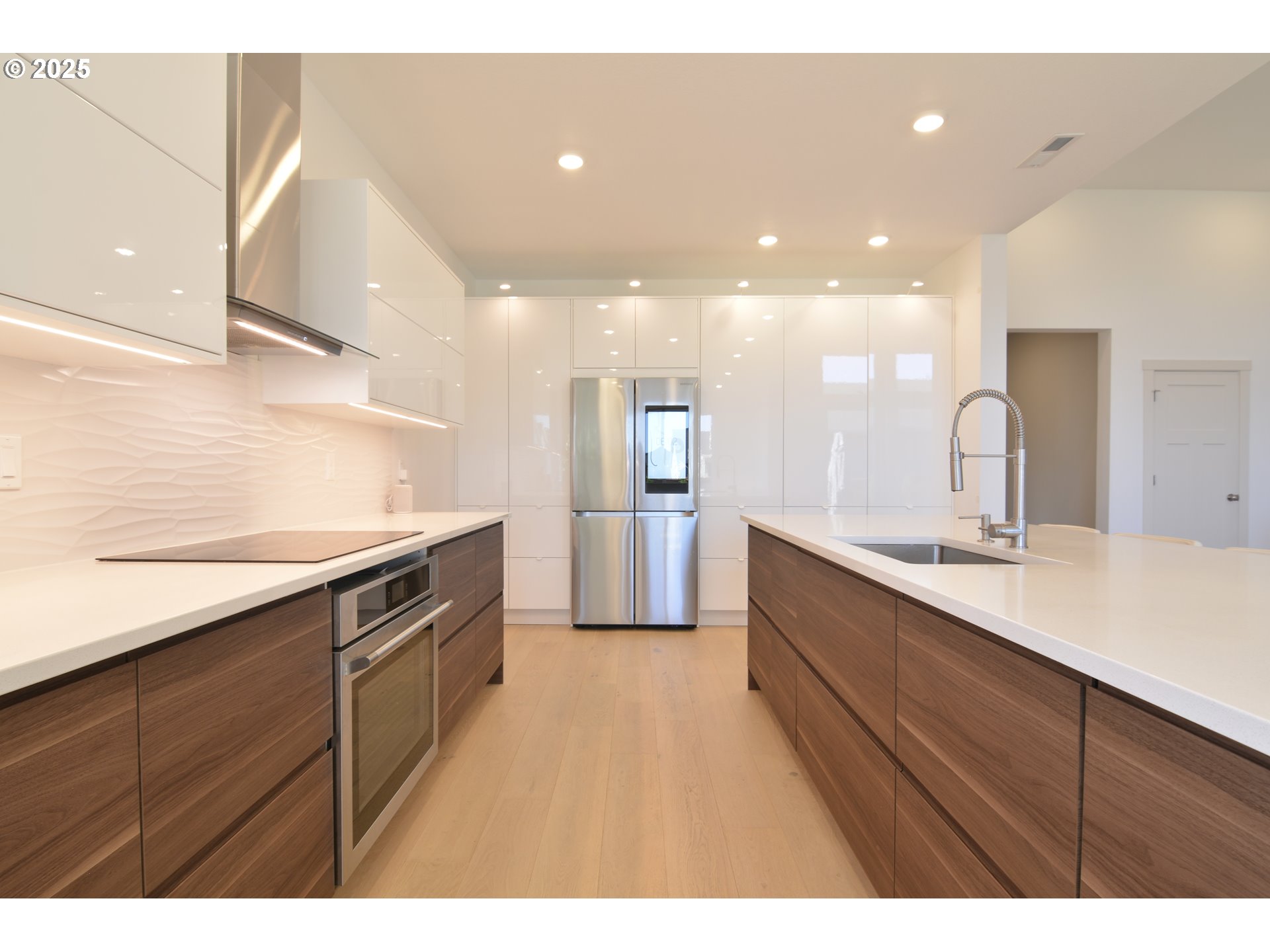 910 Marie ST, Mt. Angel