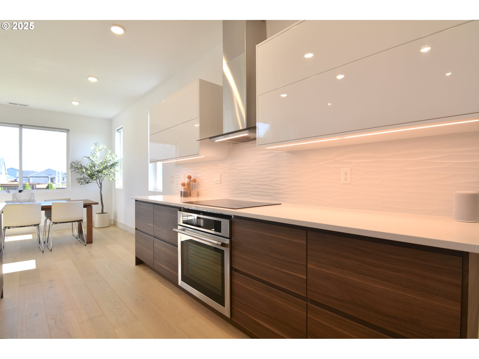 910 Marie ST, Mt. Angel