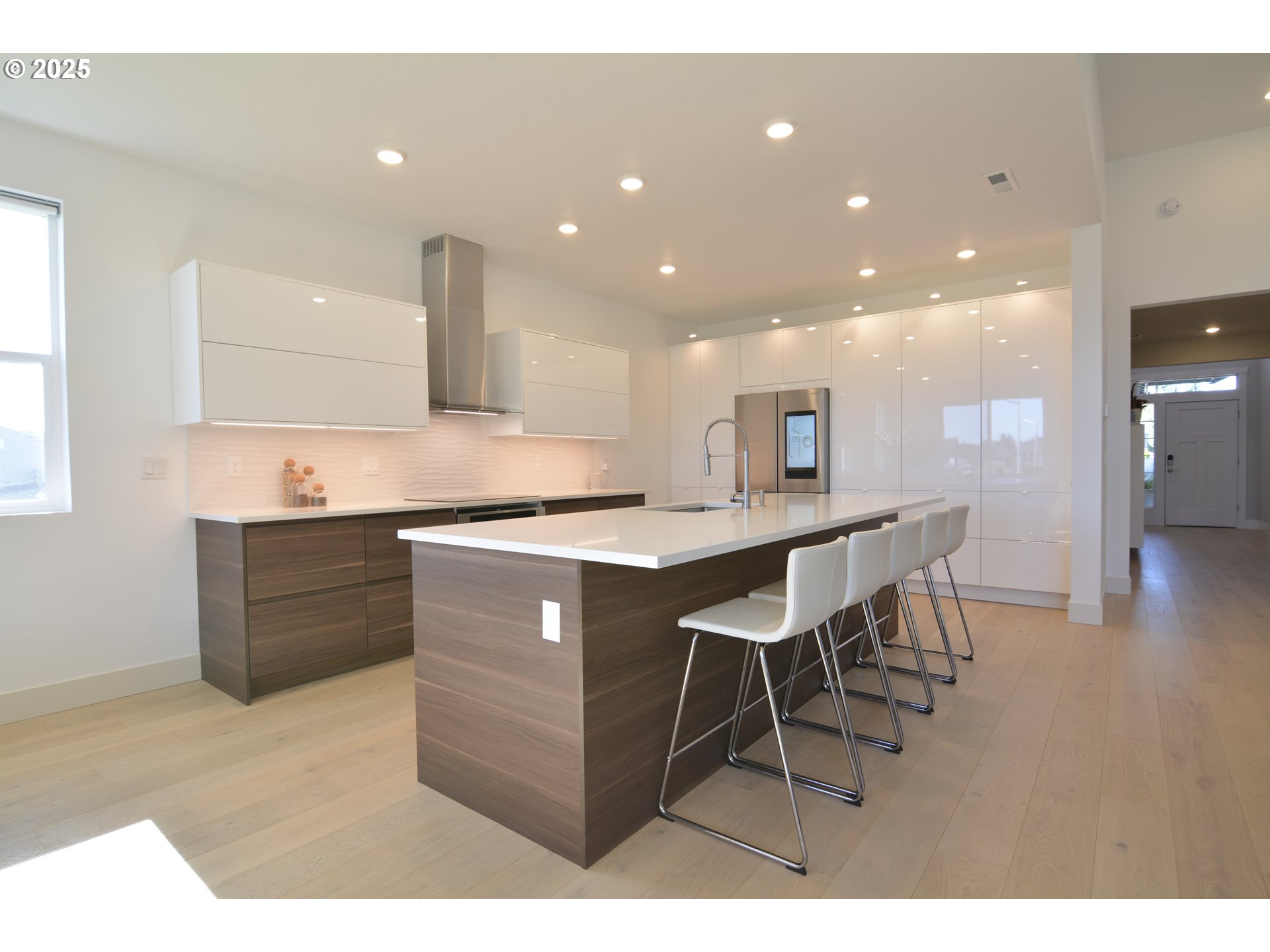 910 Marie ST, Mt. Angel
