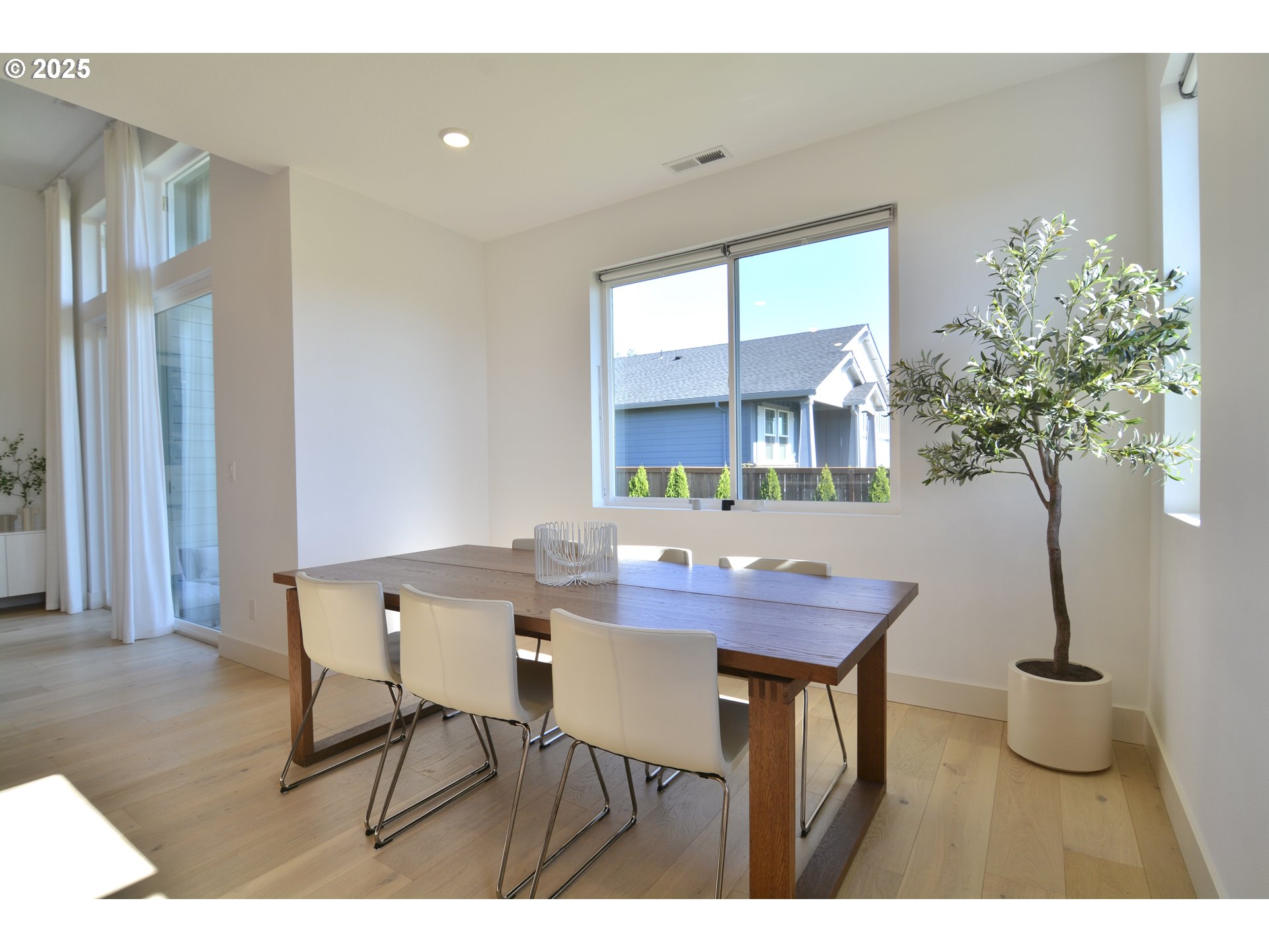 910 Marie ST, Mt. Angel