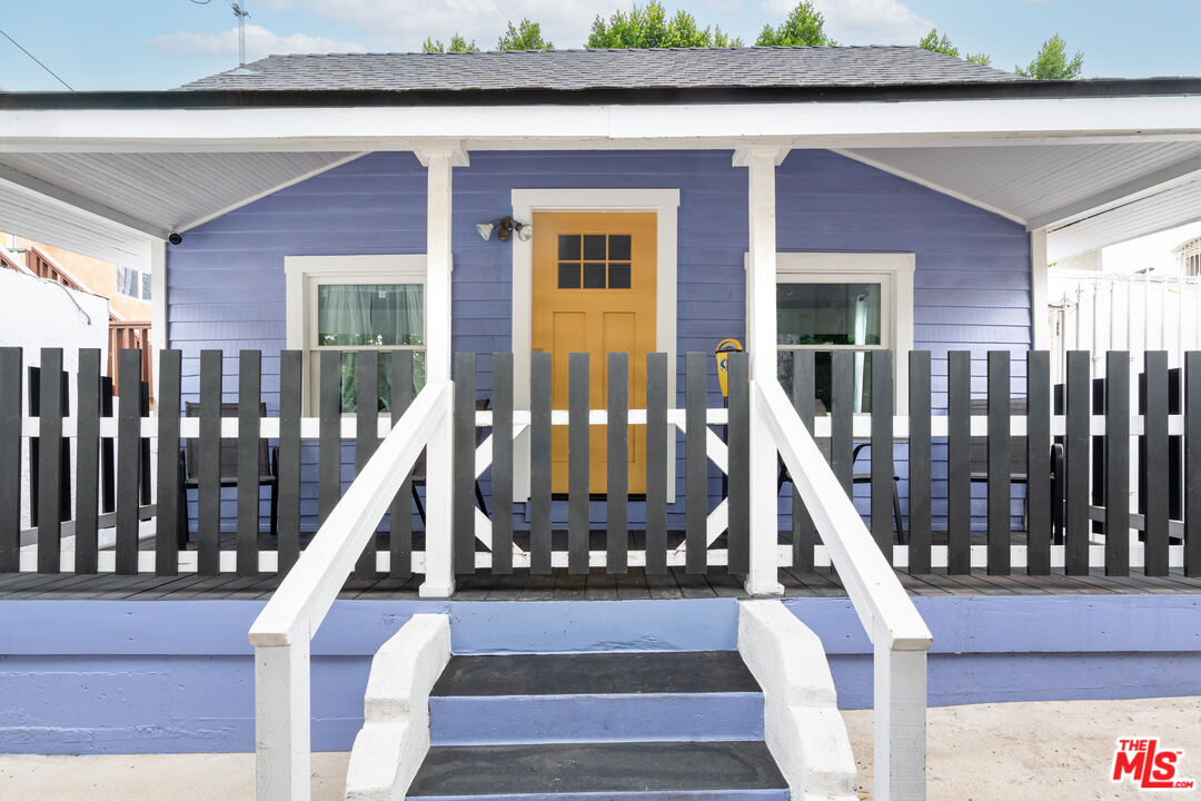 218 N Avenue 61