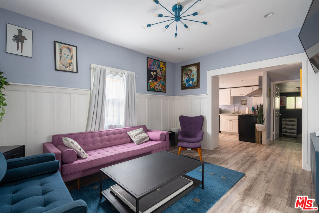 218 N Avenue 61