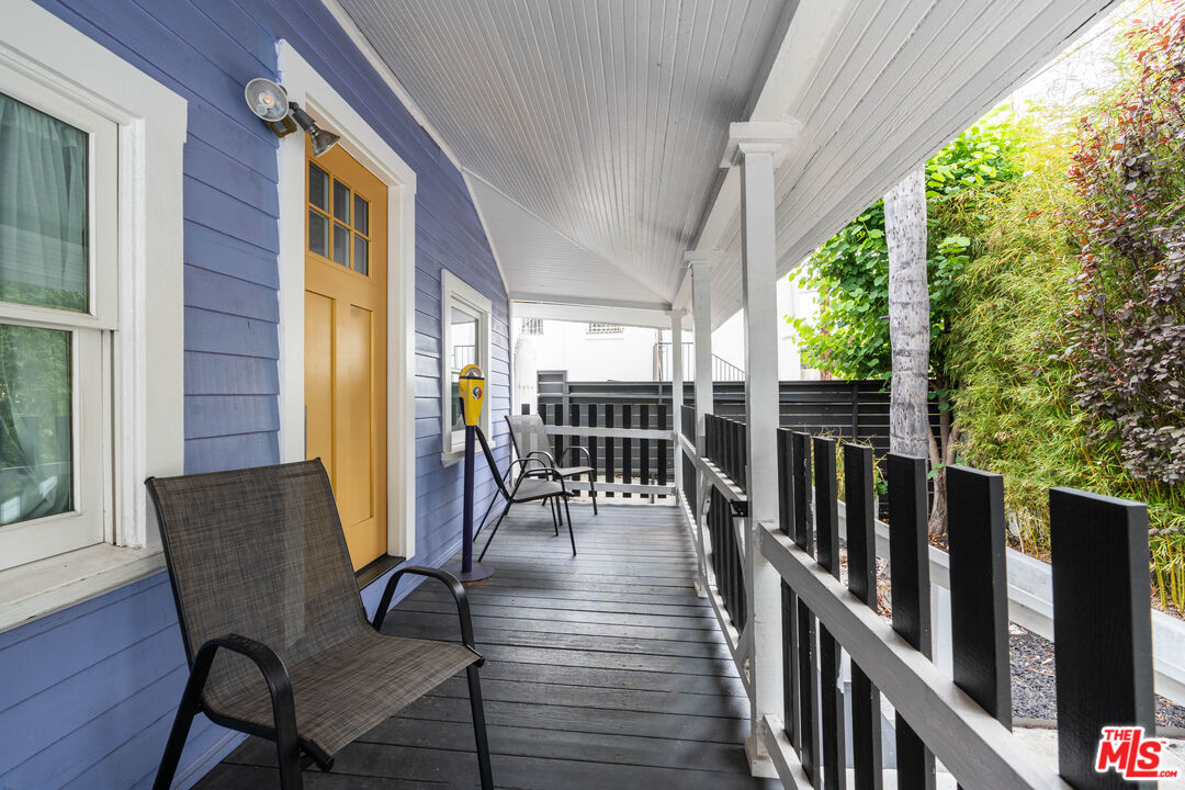 218 N Avenue 61