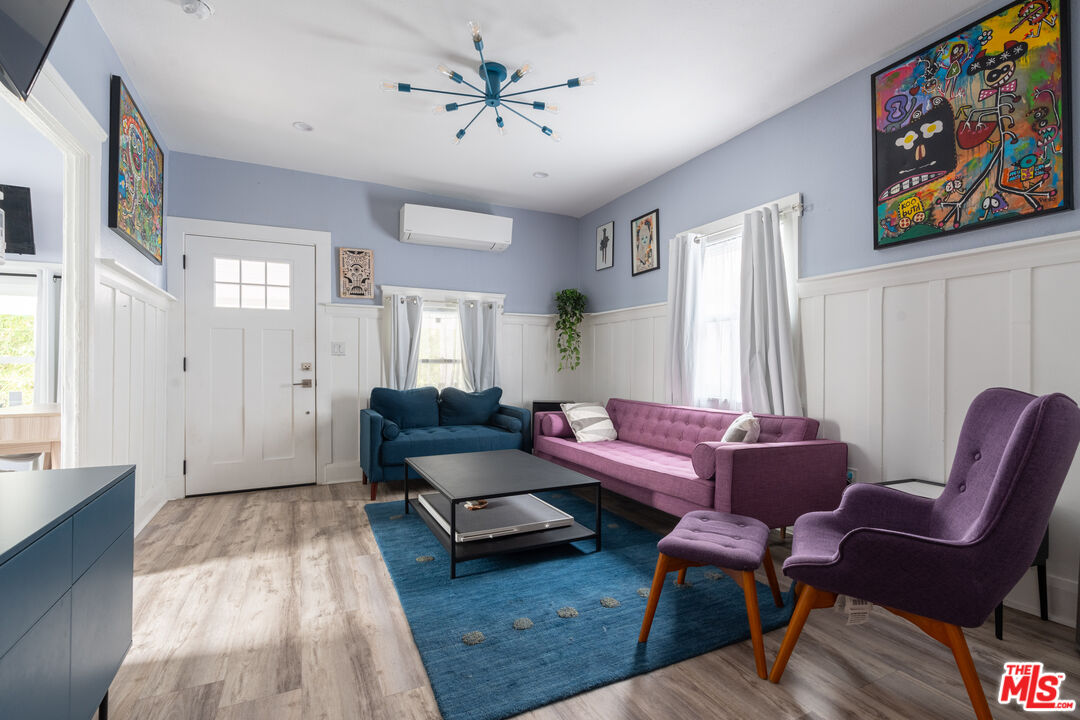 218 N Avenue 61