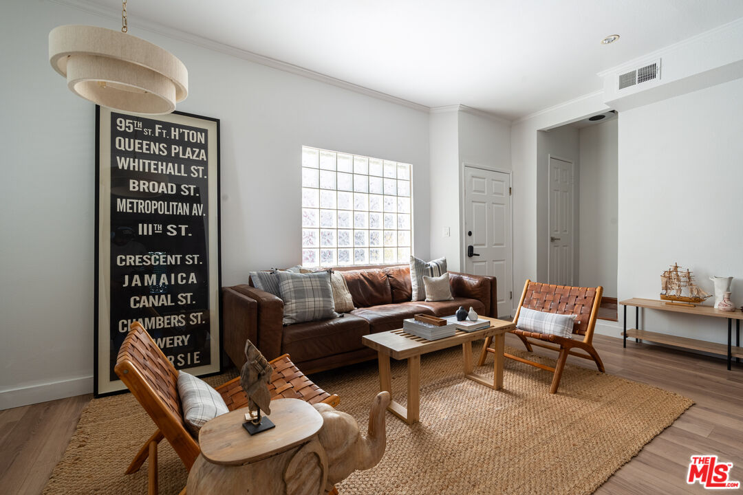4437 Avocado St Unit: 101