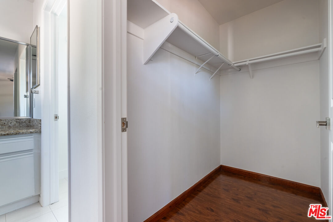 4437 Avocado St Unit: 101
