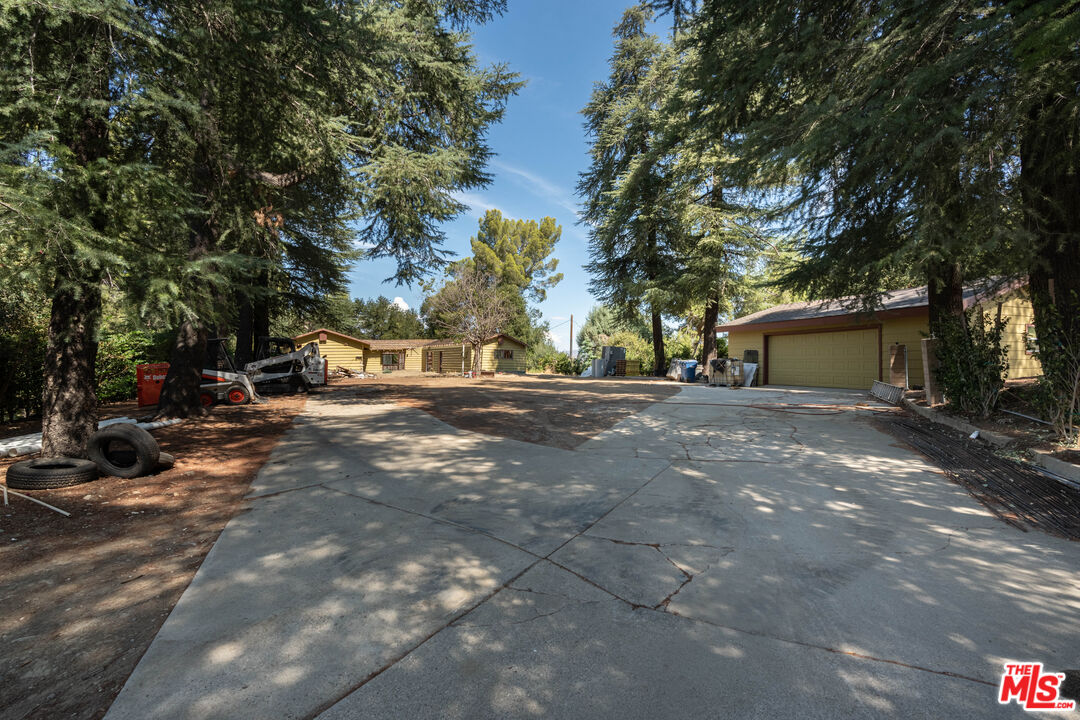 16402 Placerita Canyon Rd