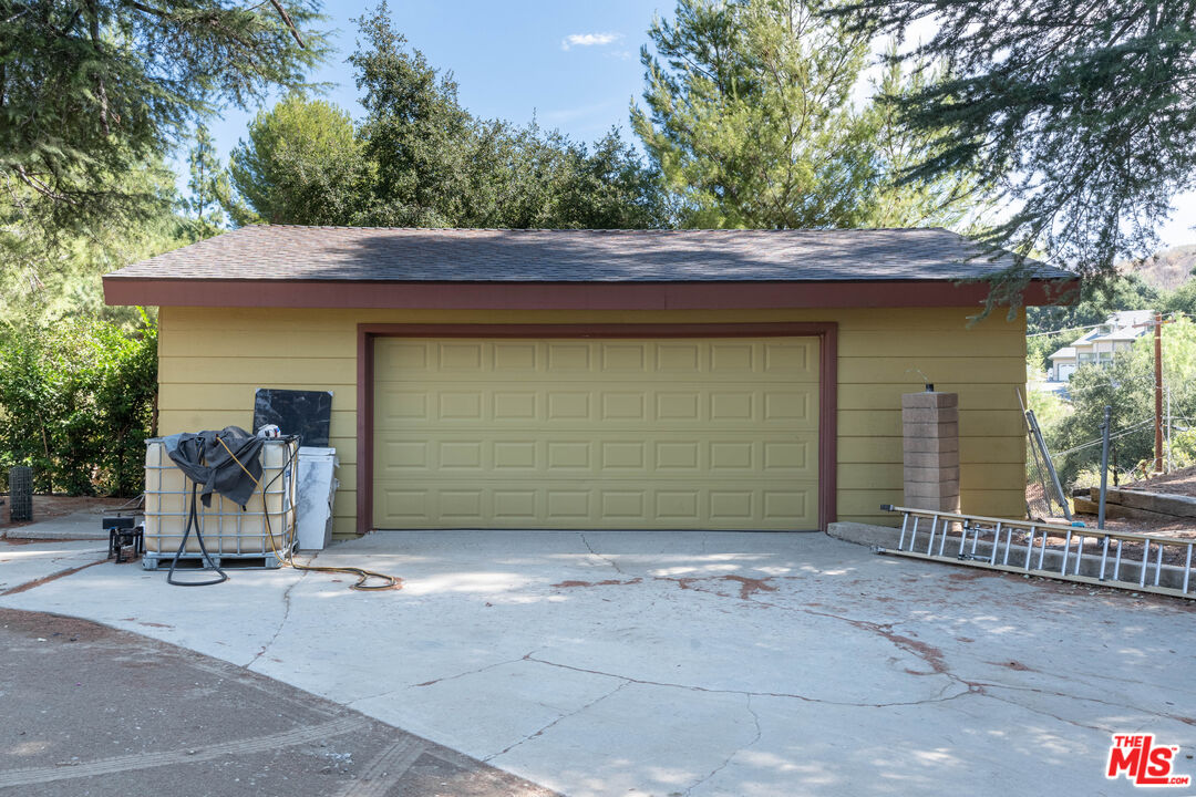 16402 Placerita Canyon Rd