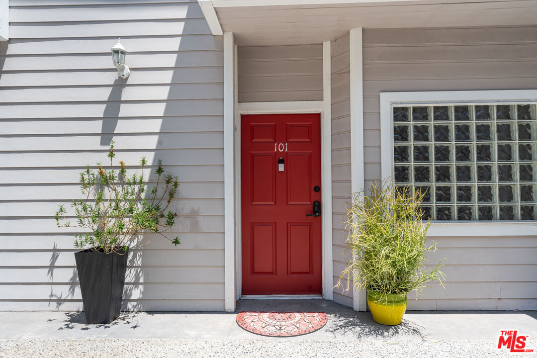 4437 Avocado St Unit: 101