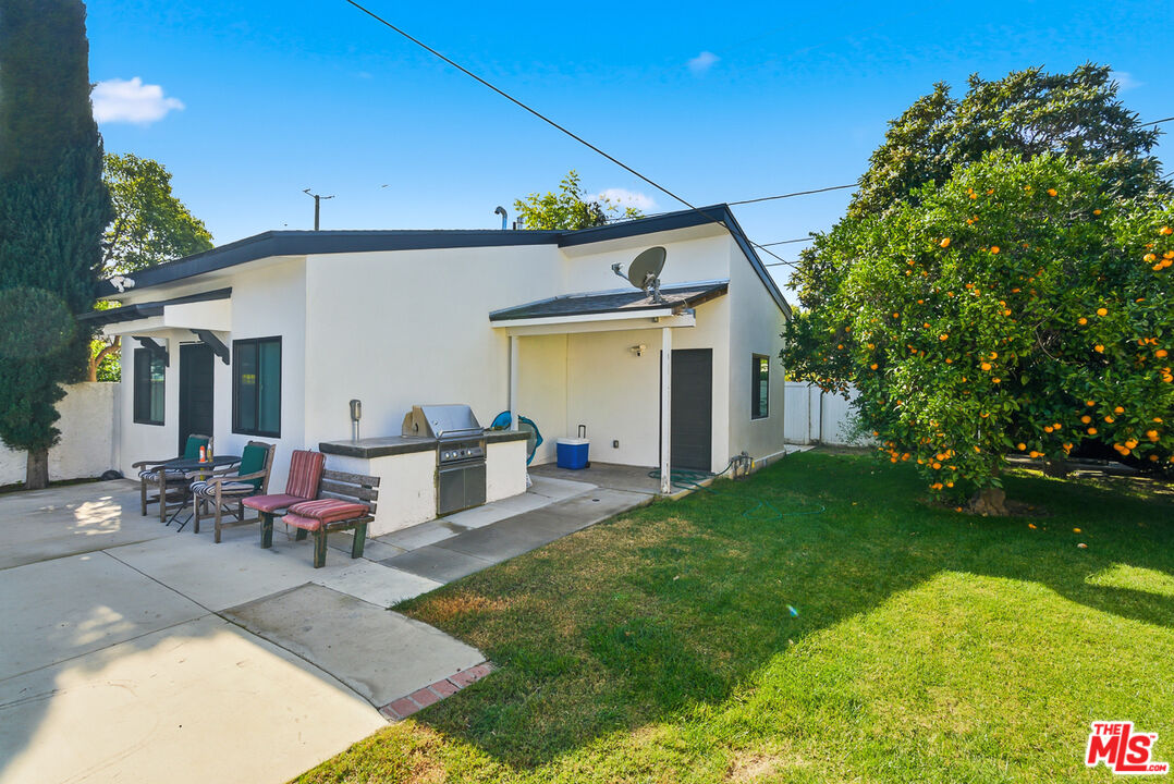 611 N Buena Vista St