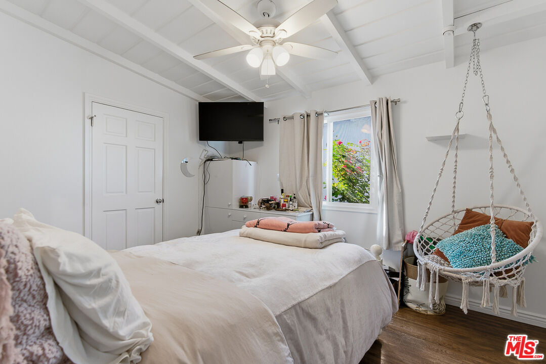 611 N Buena Vista St